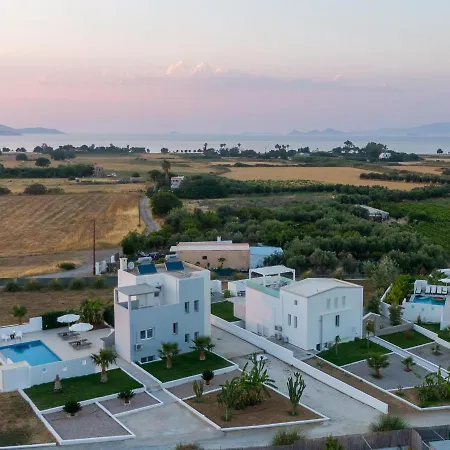 Xenos 3 - Luxury With Private Pool Near The Sea. Hotel