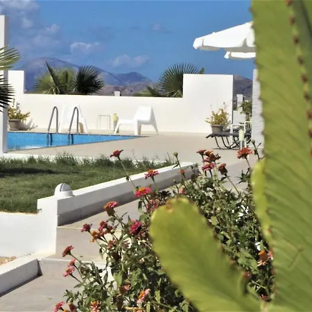 Xenos 3 - Luxury With Private Pool Near The Sea. Tigaki