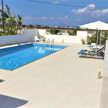Hotel Xenos 3 - Luxury With Private Pool Near The Sea. Tigaki