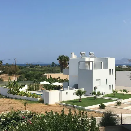 Hotel Xenos 3 - Luxury With Private Pool Near The Sea. 4*