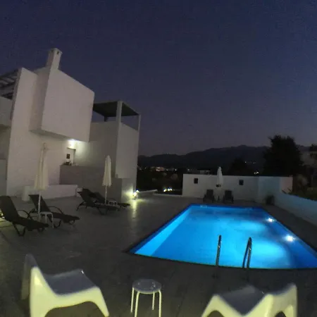 Xenos 3 - Luxury With Private Pool Near The Sea.