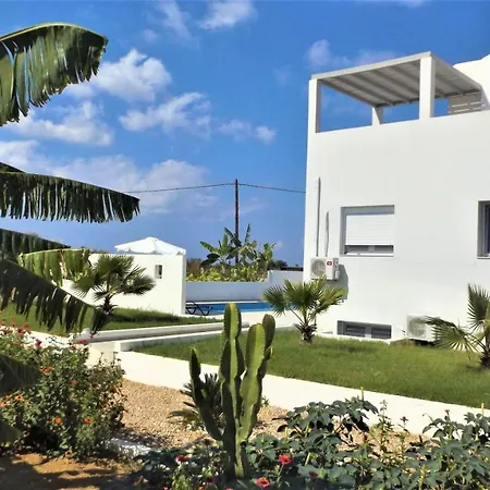 Xenos 3 - Luxury With Private Pool Near The Sea. 4* Tigaki