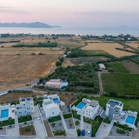 Xenos 3 - Luxury With Private Pool Near The Sea. Tigaki