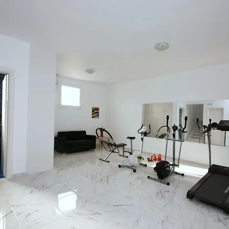 Xenos 3 - Luxury With Private Pool Near The Sea. Tigaki